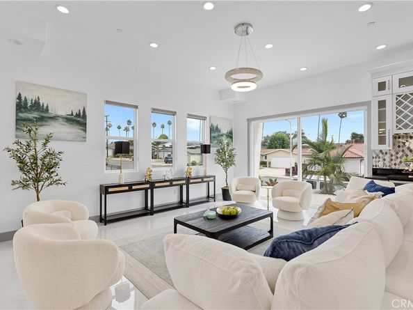 7702 Alberta, Huntington Beach CA 92648