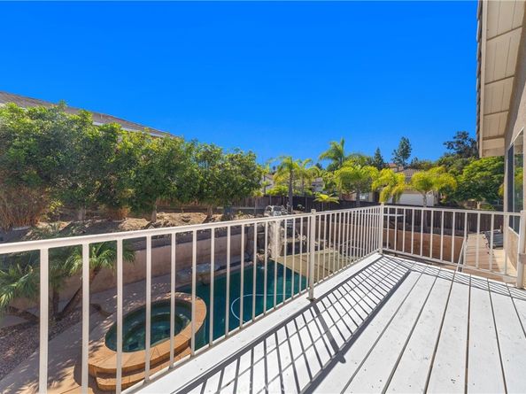 5014 Palmera Drive, Oceanside CA 92056