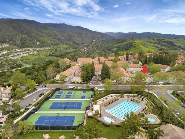 28871 Canyon Point, Lake Forest CA 92679