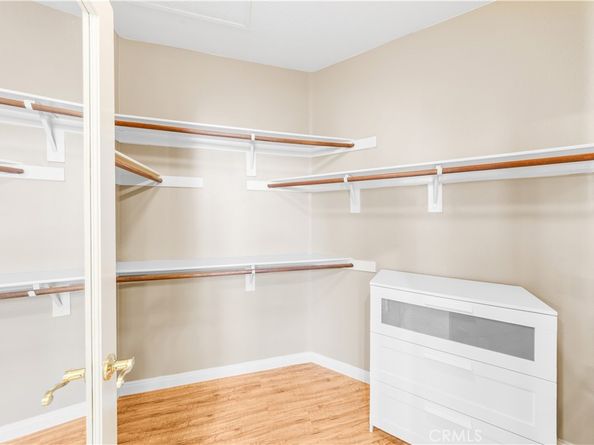 23 Vacaville, Irvine CA 92602
