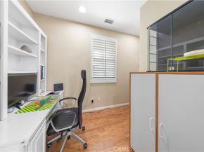 23 Vacaville, Irvine CA 92602