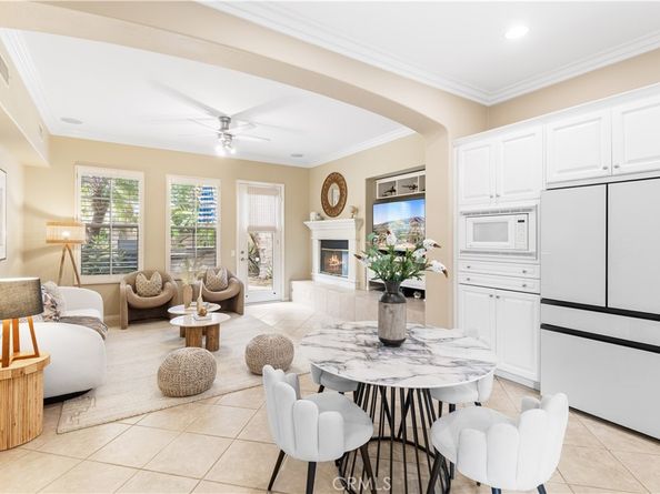 23 Vacaville, Irvine CA 92602