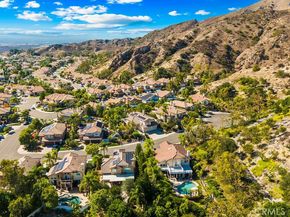7 pandale, Lake Forest CA 92610