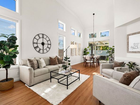 7 pandale, Lake Forest CA 92610