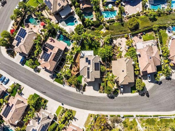 7 pandale, Lake Forest CA 92610