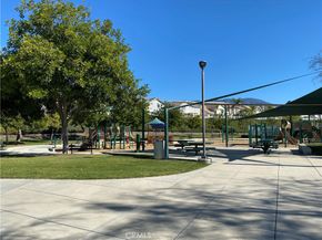 7 pandale, Lake Forest CA 92610