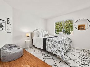 7 pandale, Lake Forest CA 92610