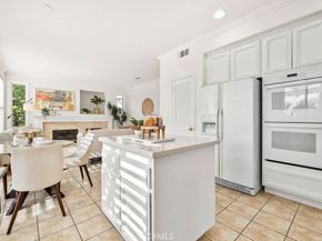 7 pandale, Lake Forest CA 92610
