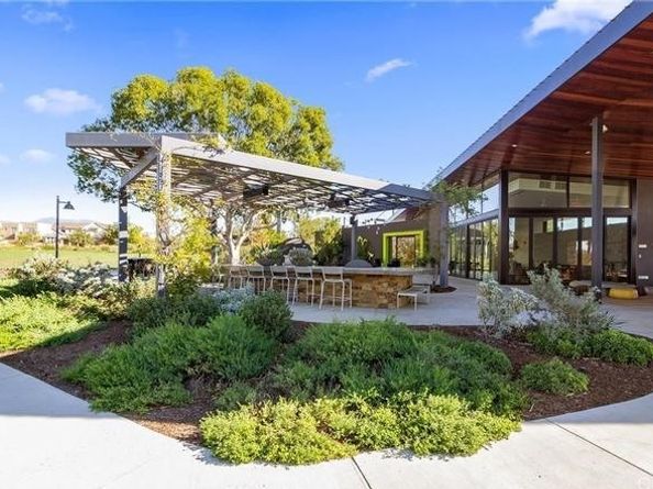 111 Newall, Irvine CA 92618