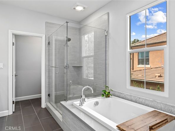 58 Tollson, Irvine CA 92620