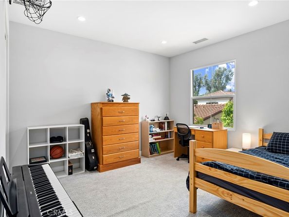 58 Tollson, Irvine CA 92620