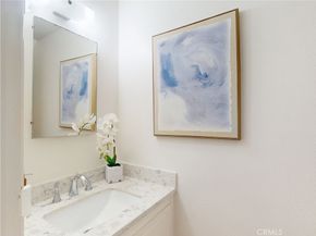10519 La Rosa Circ, Fountain Valley CA 92708