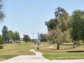 10519 La Rosa Circ, Fountain Valley CA 92708