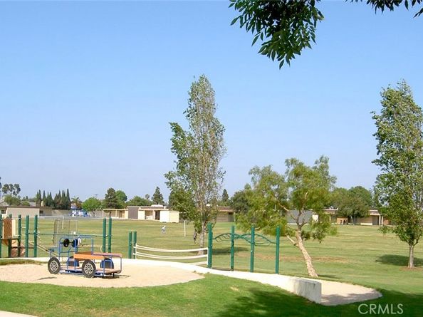 10519 La Rosa Circ, Fountain Valley CA 92708