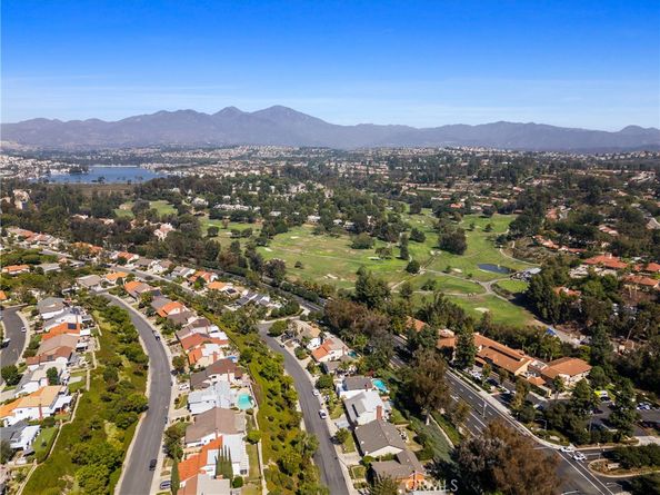 28162 Via Cernuda, Mission Viejo CA 92692
