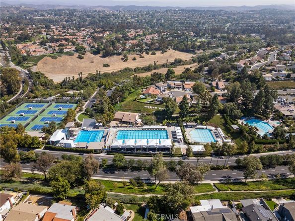 28162 Via Cernuda, Mission Viejo CA 92692