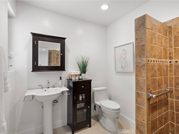 1094 Katella Street, Laguna Beach CA 92651