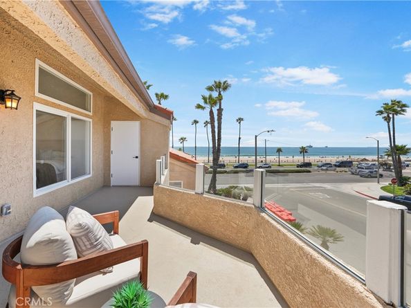 2000 Pacific Coast Highway 313, Huntington Beach CA 92648