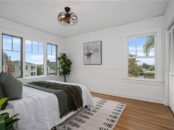 261 Granada Avenue, Long Beach CA 90803