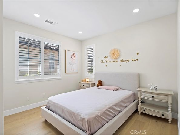 133 Weathervane, Irvine CA 92603