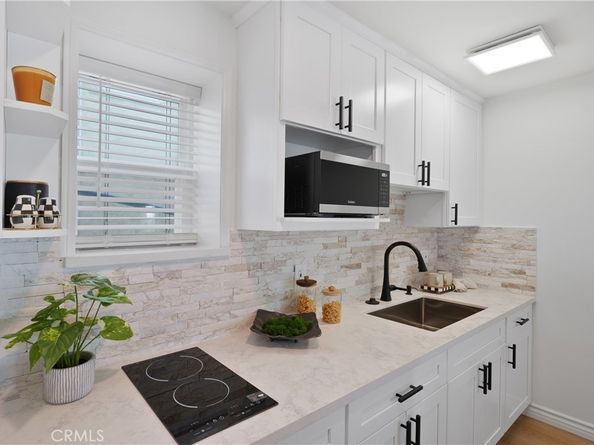 10225 S 7th Avenue, Inglewood CA 90303