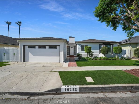 10225 S 7th Avenue, Inglewood CA 90303