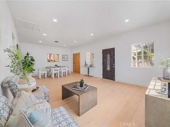 2035 Las Colinas Avenue, Los Angeles CA 90041