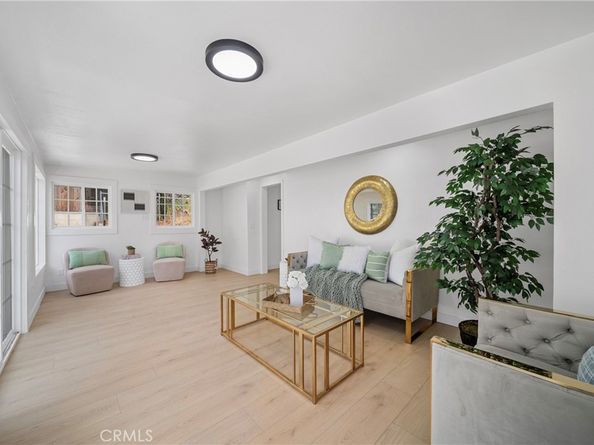 2035 Las Colinas Avenue, Los Angeles CA 90041