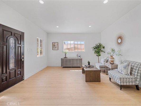 2035 Las Colinas Avenue, Los Angeles CA 90041