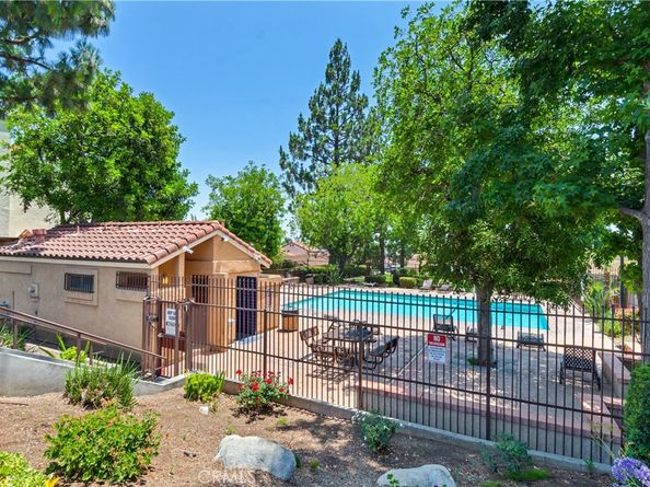 9740 Woodleaf Drive SE, Rancho Cucamonga CA 91701