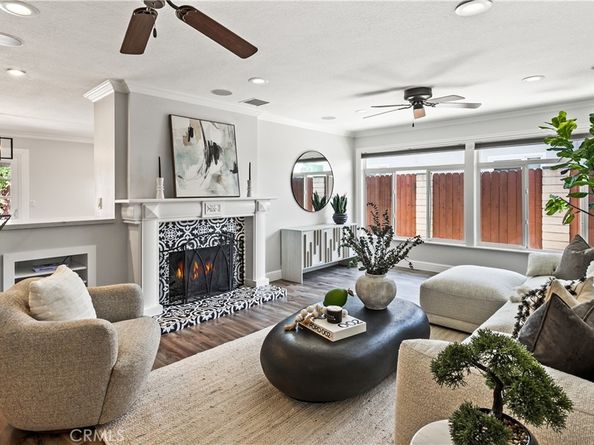 3295 Iowa Street, Costa Mesa CA 92626