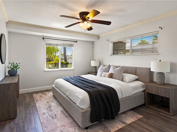 3295 Iowa Street, Costa Mesa CA 92626