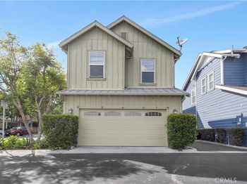 3 Paddock Place