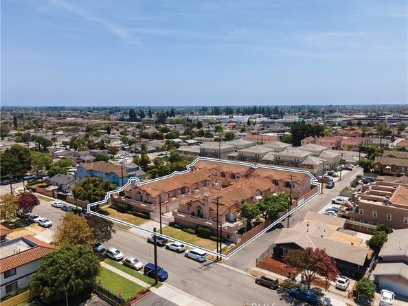 11932 207th Street, Lakewood CA 90715