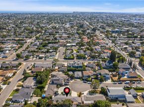 224 Pauline Place, Costa Mesa CA 92627