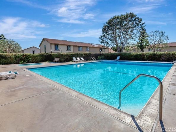 370 Carriage Drive B, Santa Ana CA 92707
