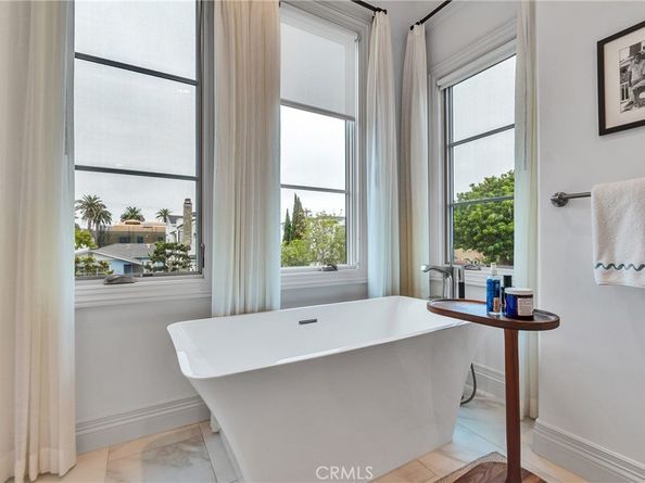 613 Larkspur Avenue, Corona Del Mar CA 92625