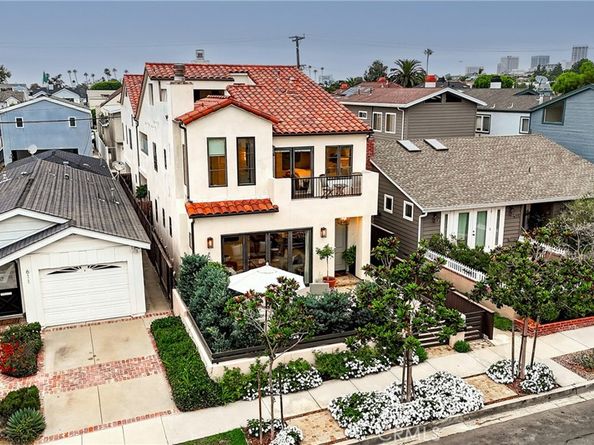 613 Larkspur Avenue, Corona Del Mar CA 92625