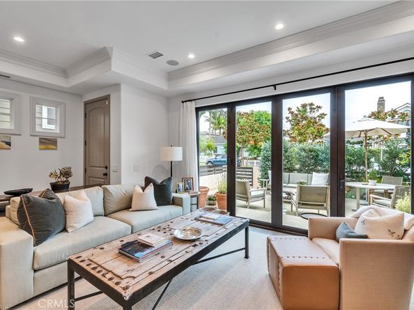 613 Larkspur Avenue, Corona Del Mar CA 92625