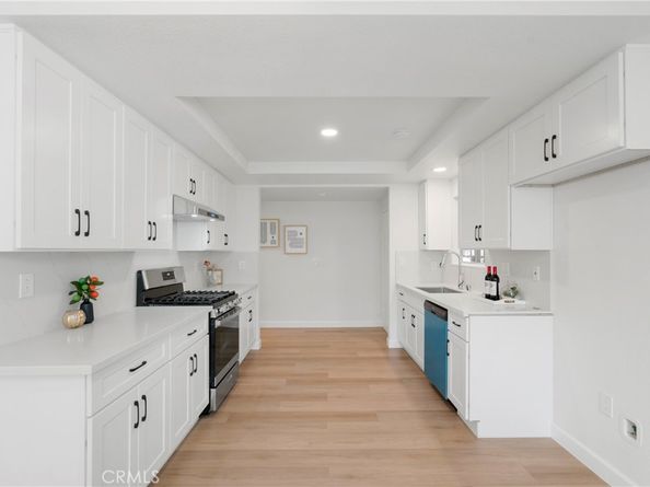 928 S Laurel St., Santa Ana CA 92704