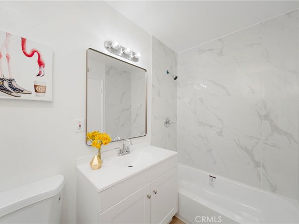 928 S Laurel St., Santa Ana CA 92704