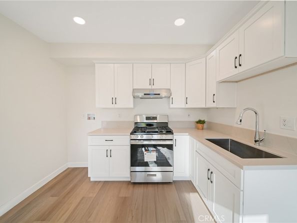 928 S Laurel St., Santa Ana CA 92704