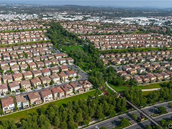 17 Heliotrope, Lake Forest CA 92630