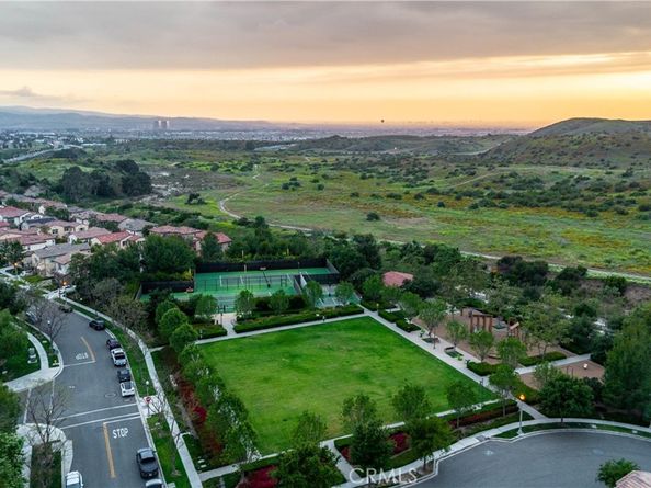 17 Heliotrope, Lake Forest CA 92630