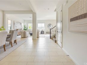 17 Heliotrope, Lake Forest CA 92630