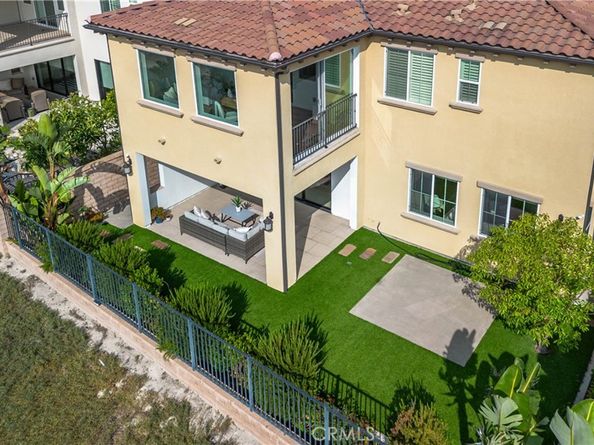17 Heliotrope, Lake Forest CA 92630