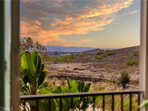 17 Heliotrope, Lake Forest CA 92630