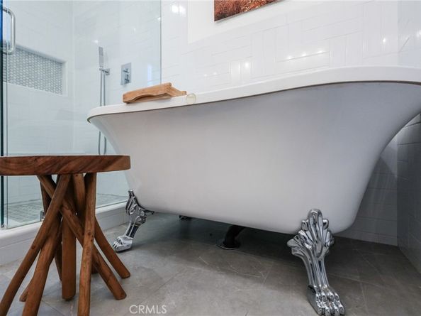 3958 Seneca Avenue, Los Angeles CA 90039