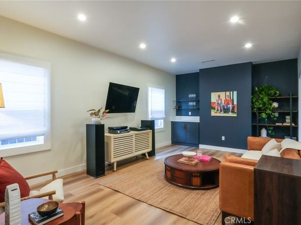 3958 Seneca Avenue, Los Angeles CA 90039