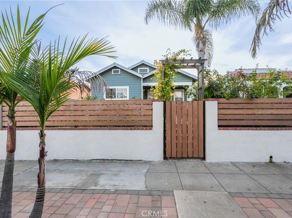 3958 Seneca Avenue, Los Angeles CA 90039